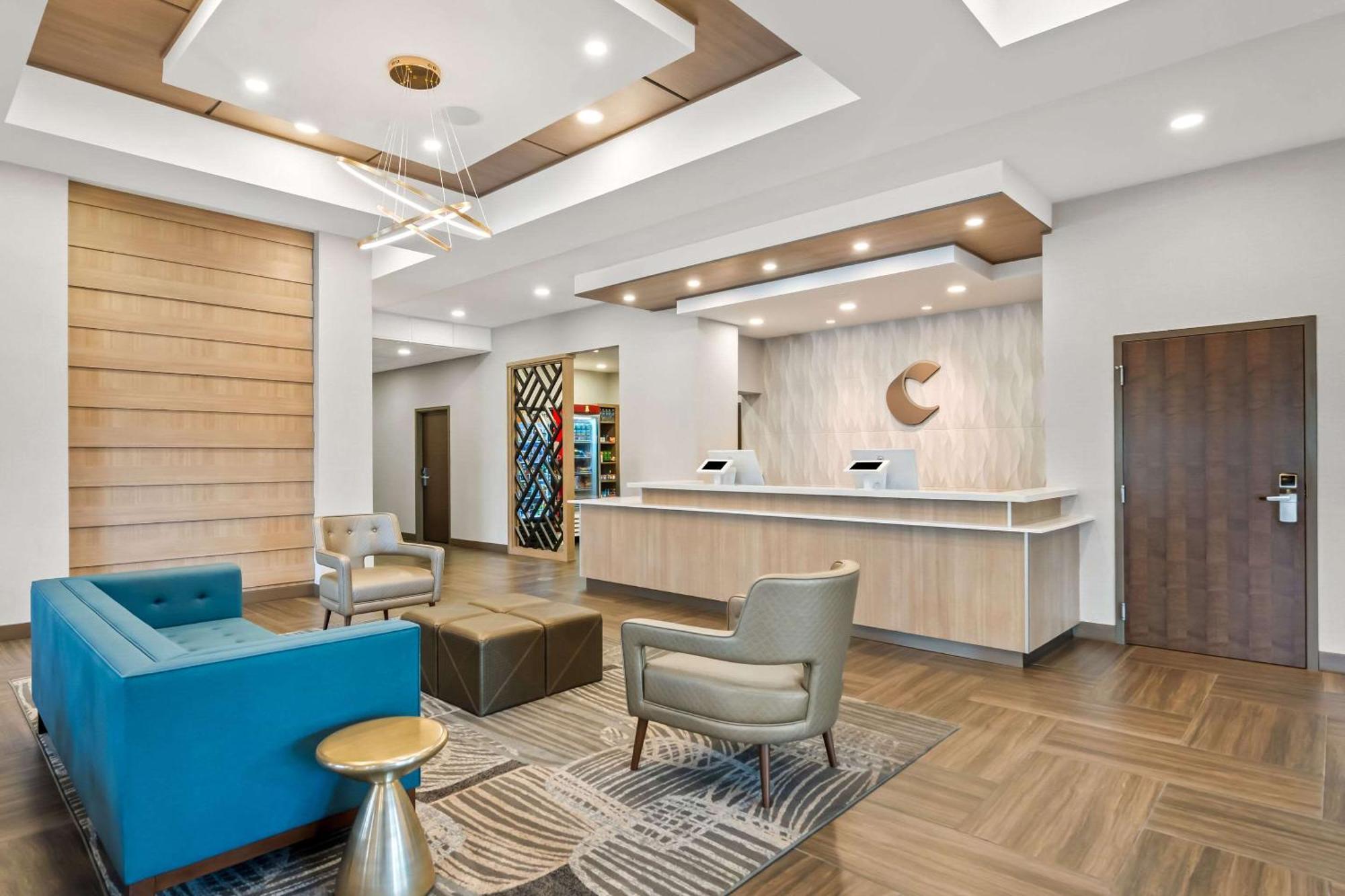 Comfort Suites Stuart-Hutchinson Island Bagian luar foto
